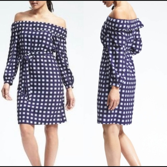Banana Republic Dresses & Skirts - Banana Republic Gingham Blue Dress